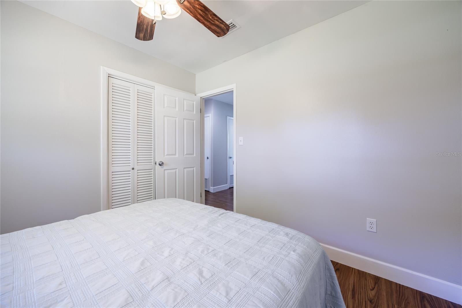 Image 20 of 50 For 3916 21st Terrace