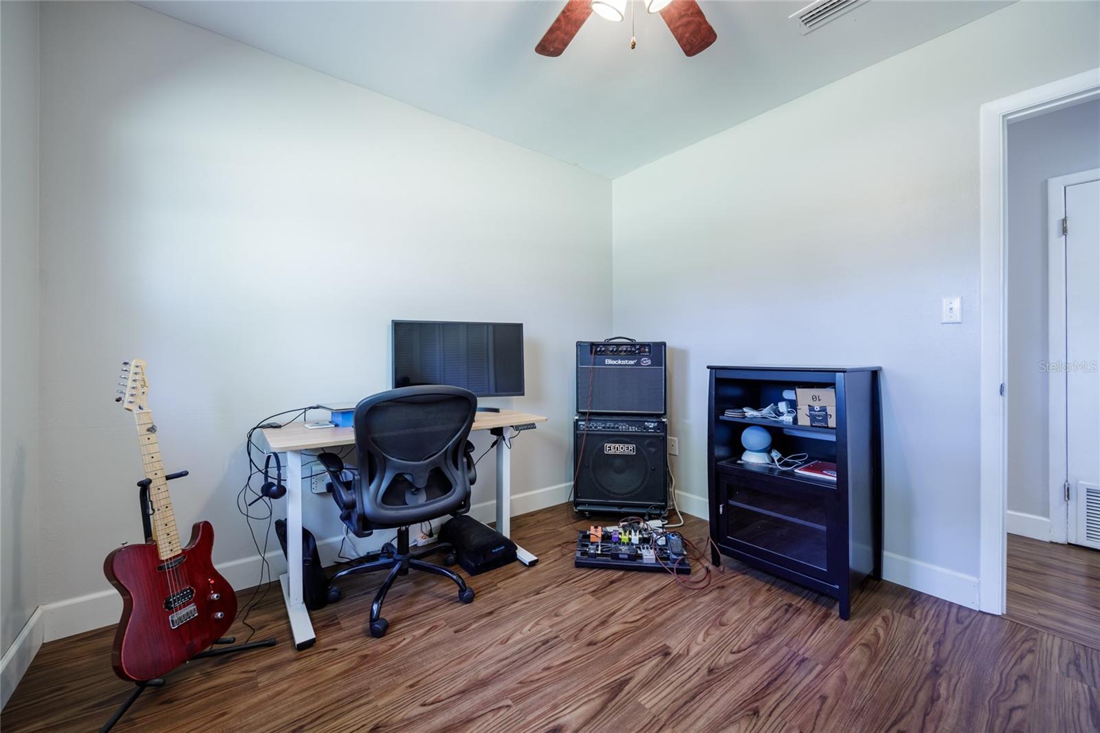 Image 36 of 50 For 3916 21st Terrace