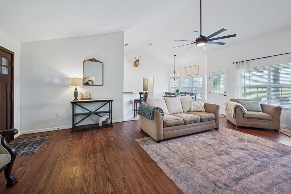 Image 33 of 56 For 6531 82nd Court