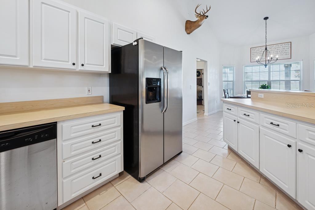 Image 38 of 56 For 6531 82nd Court