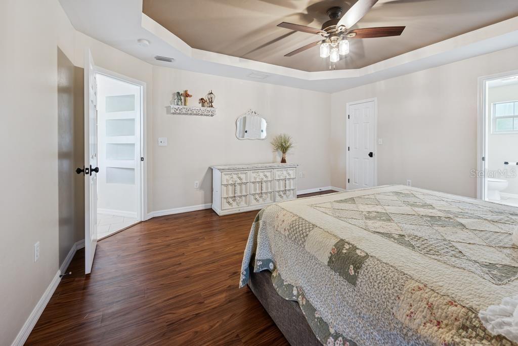 Image 39 of 56 For 6531 82nd Court