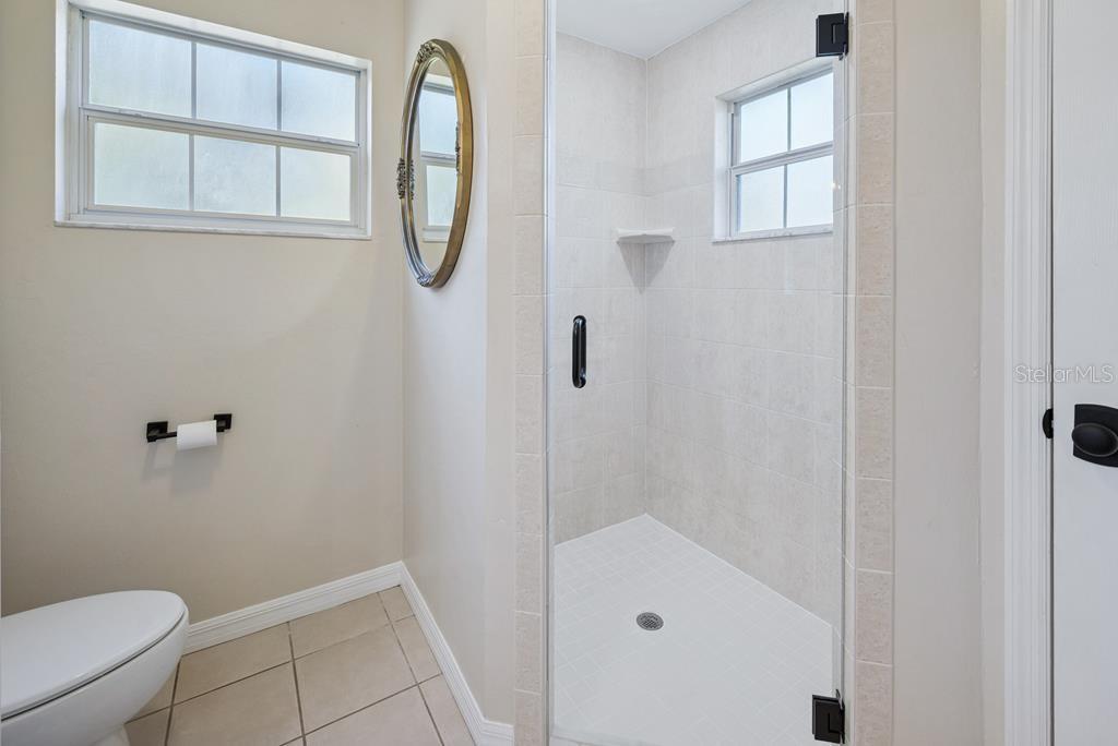 Image 42 of 56 For 6531 82nd Court