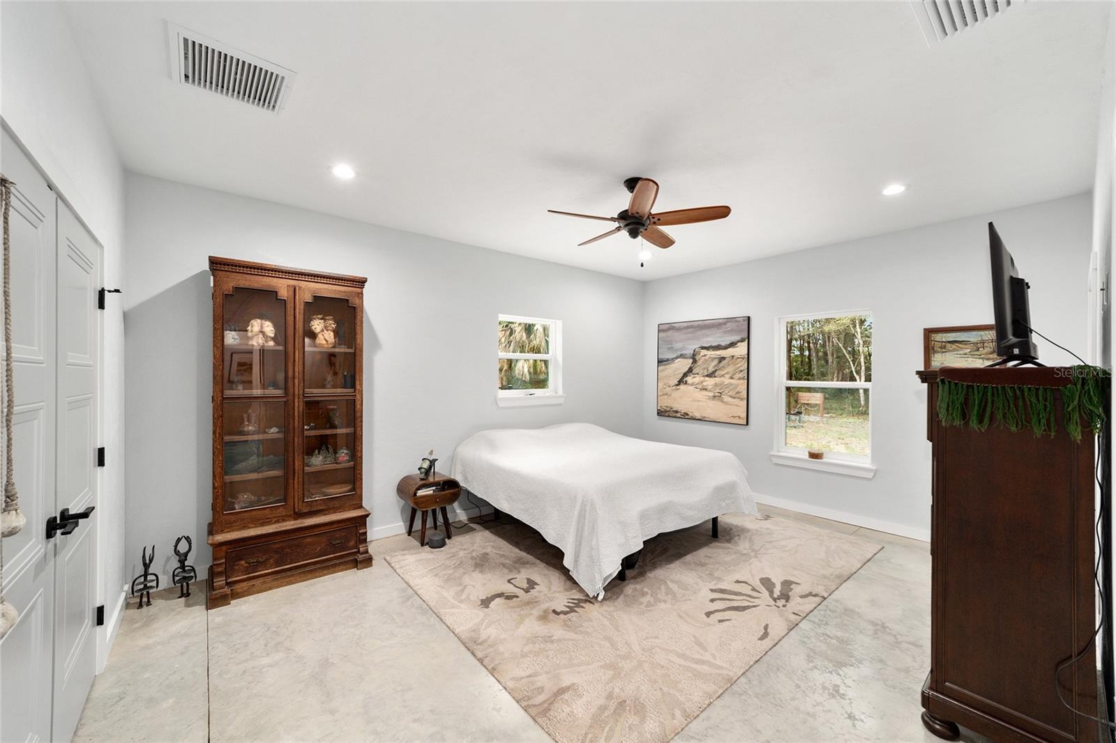 Image 14 of 87 For 19189 Us Highway 301