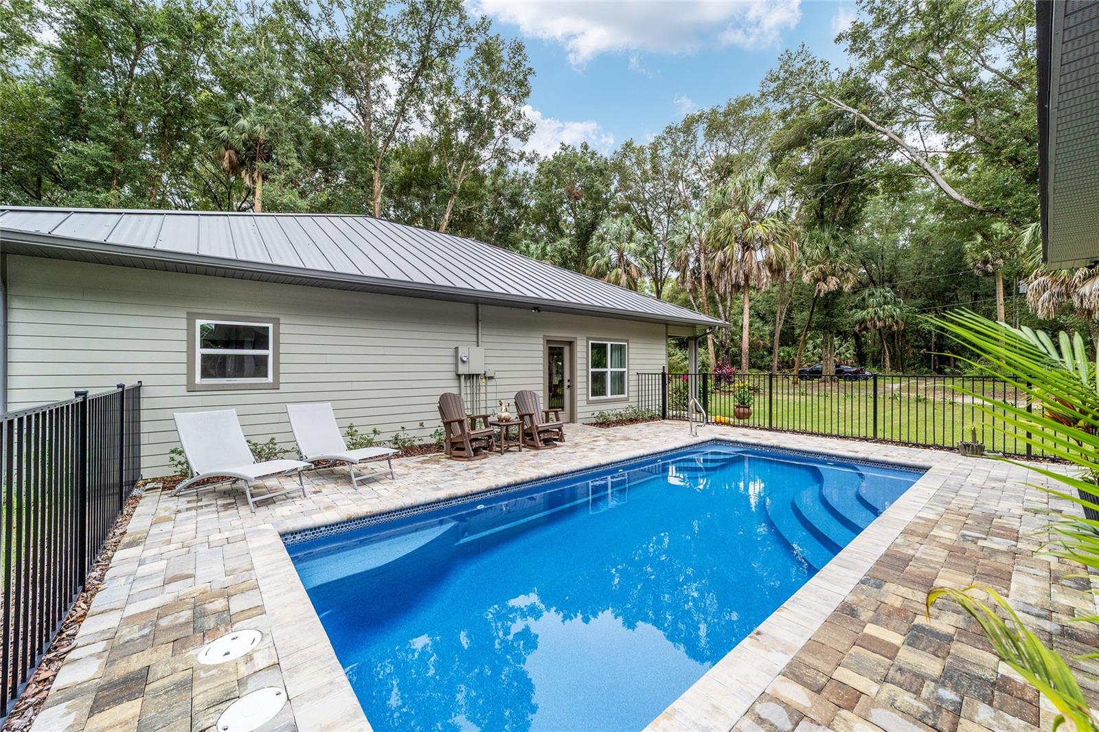 Image 29 of 87 For 19189 Us Highway 301