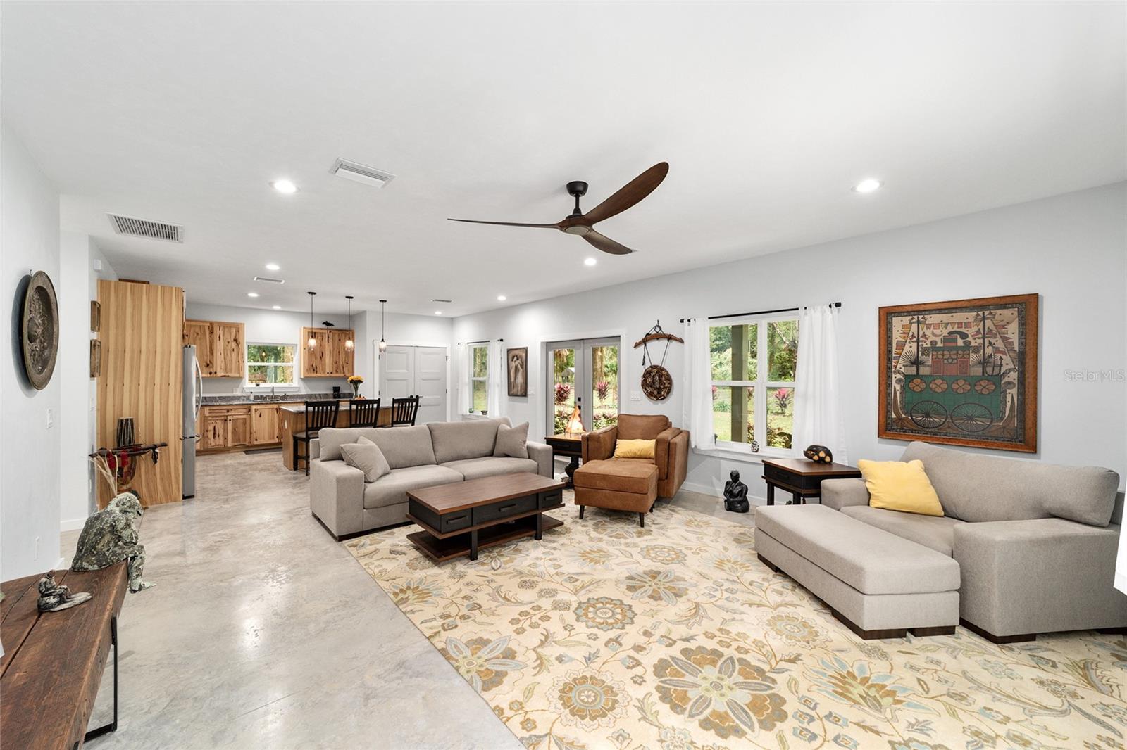 Image 6 of 87 For 19189 Us Highway 301