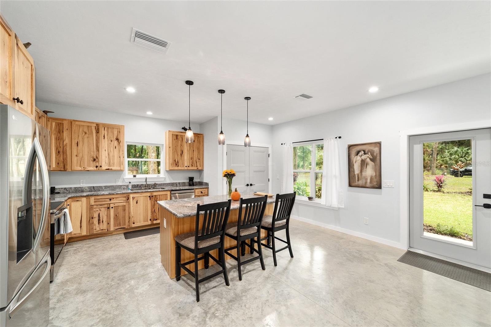 Image 8 of 87 For 19189 Us Highway 301