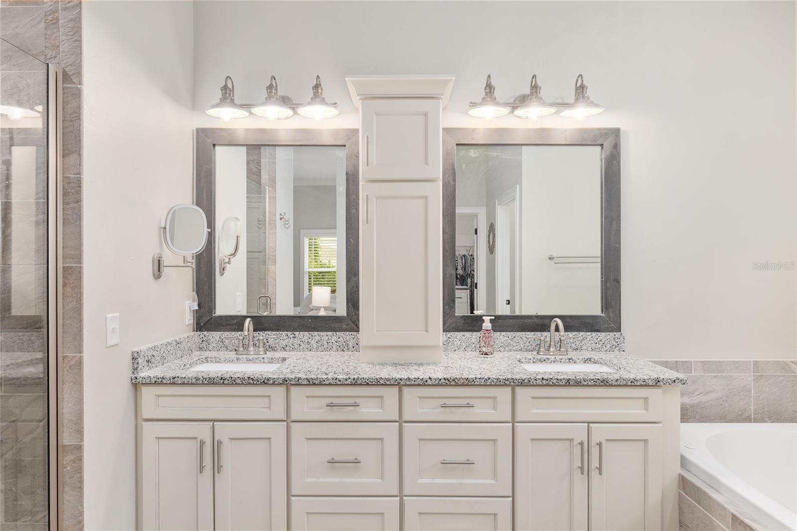 Image 22 of 61 For 17991 175th Avenue