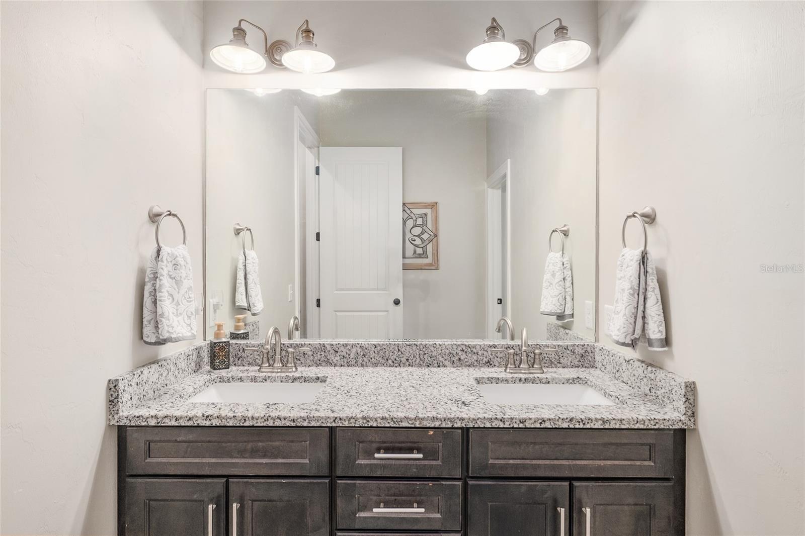 Image 32 of 61 For 17991 175th Avenue