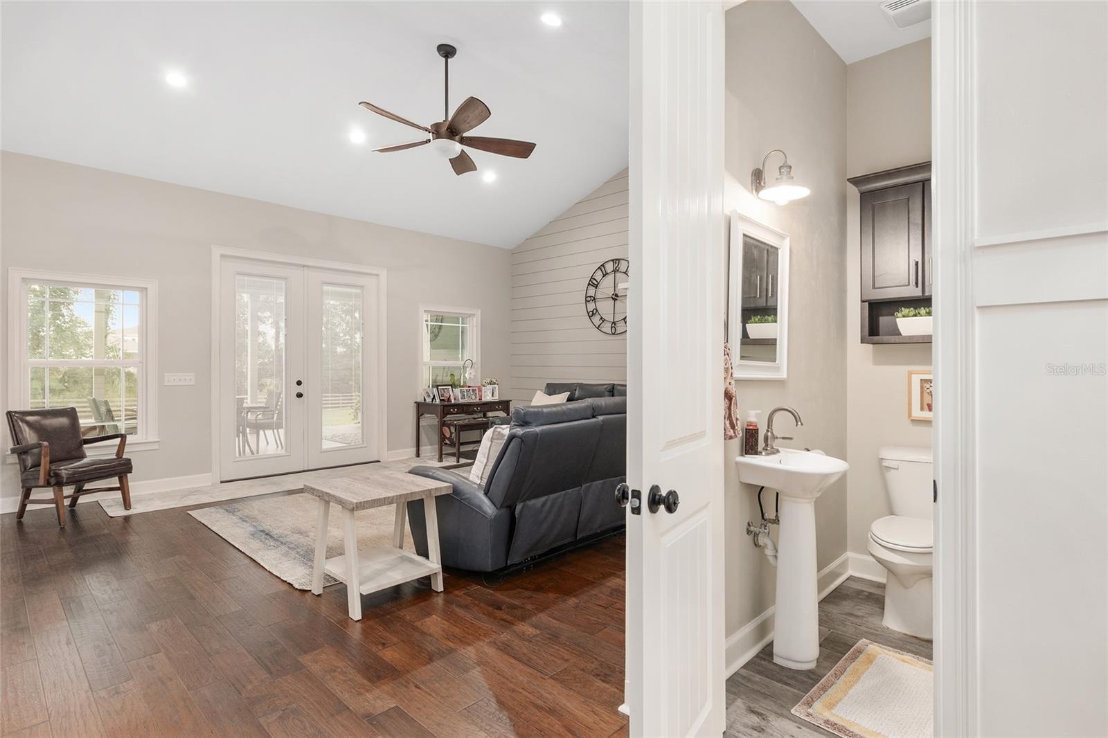 Image 5 of 61 For 17991 175th Avenue