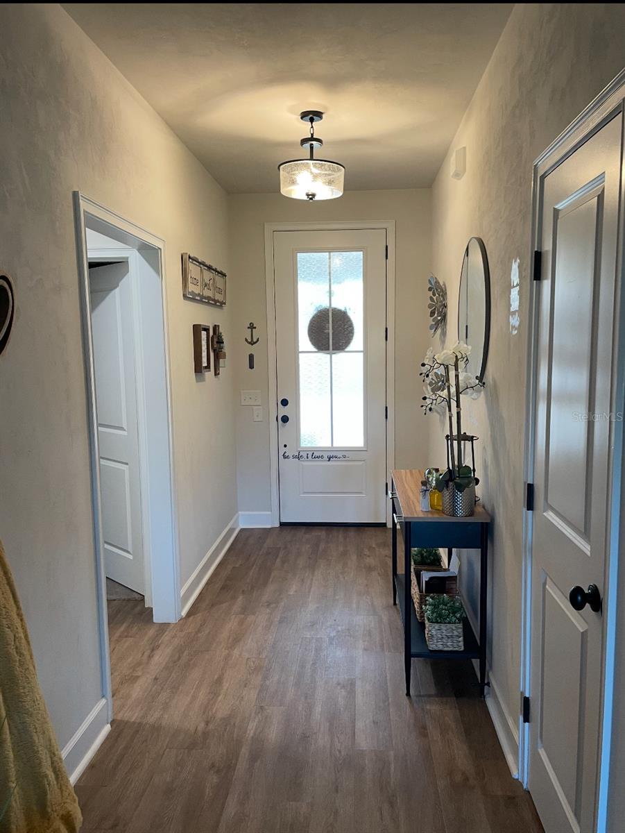 Image 4 of 16 For 15756 126 Lane