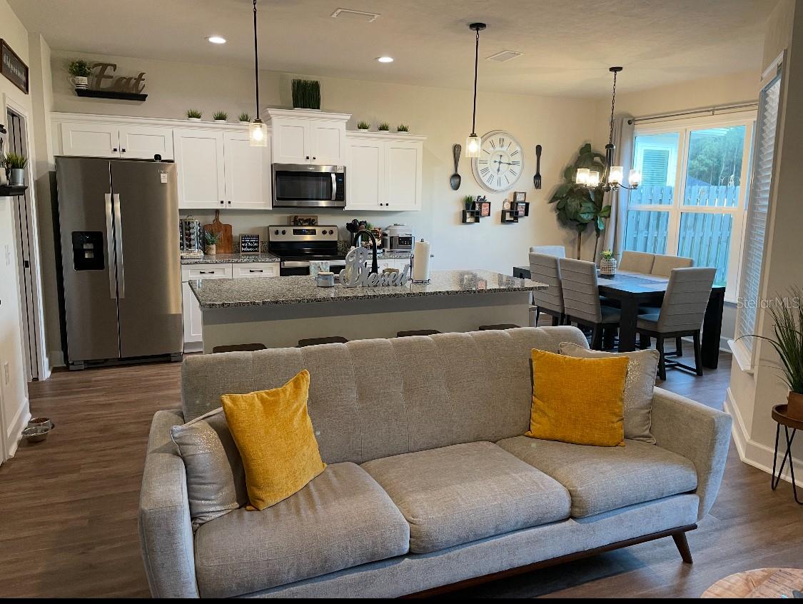 Image 9 of 16 For 15756 126 Lane