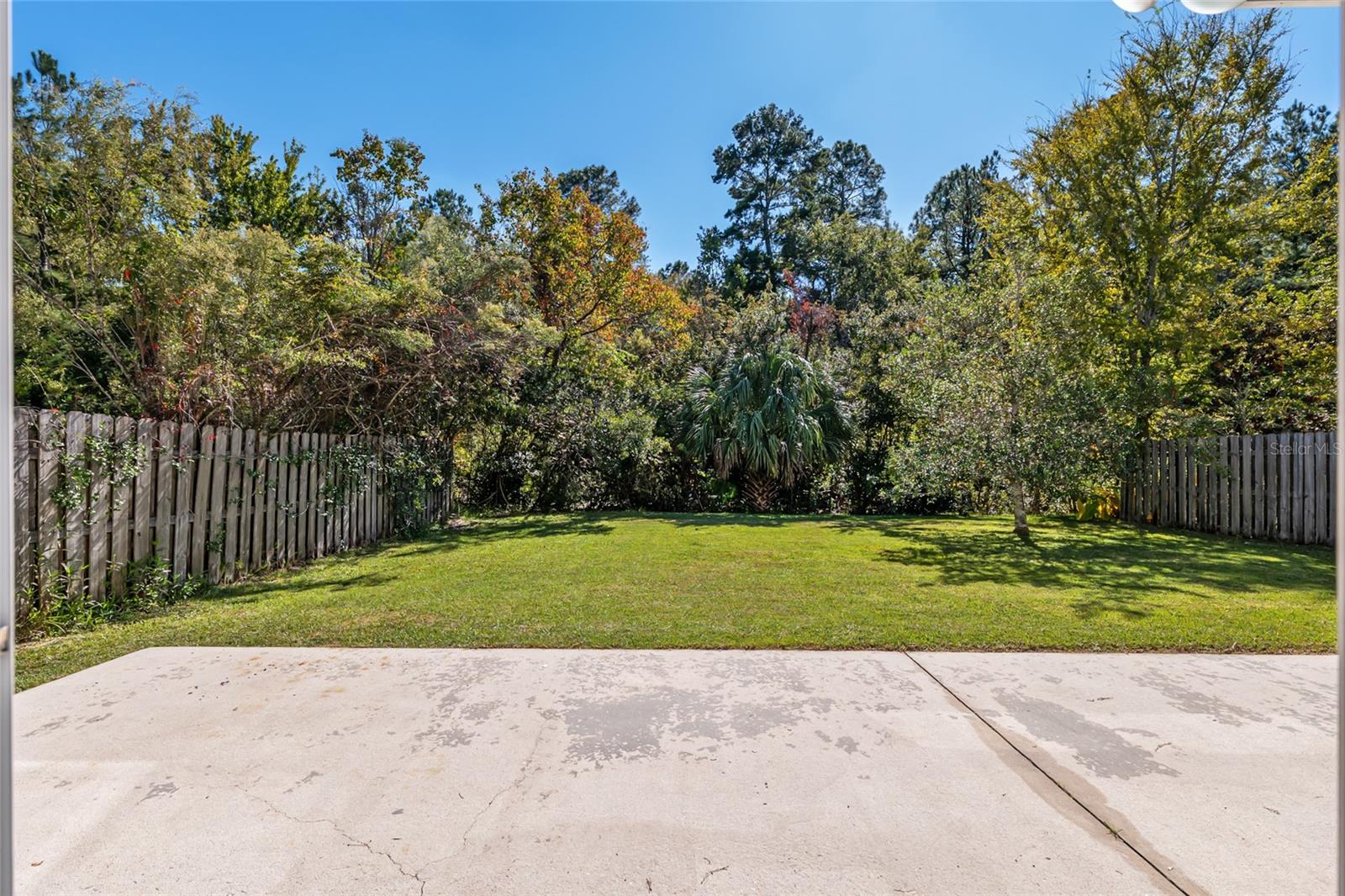 Image 25 of 38 For 2051 49th Avenue