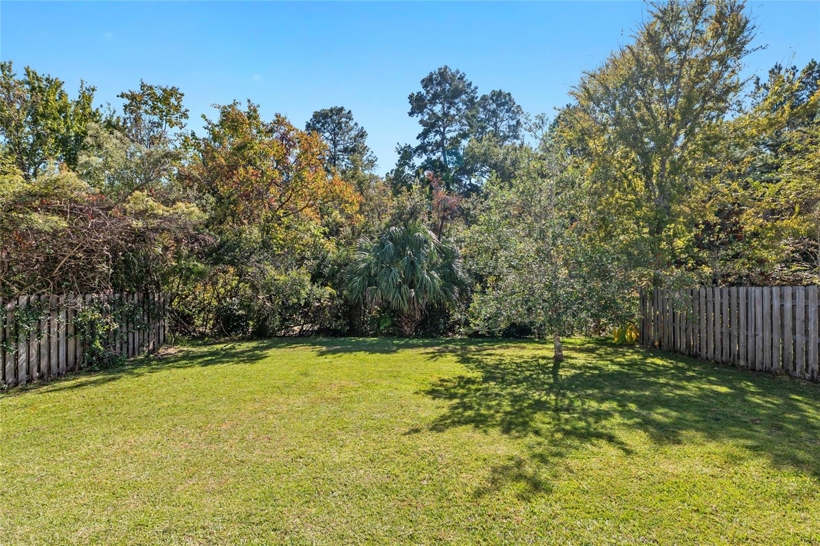 Image 27 of 38 For 2051 49th Avenue