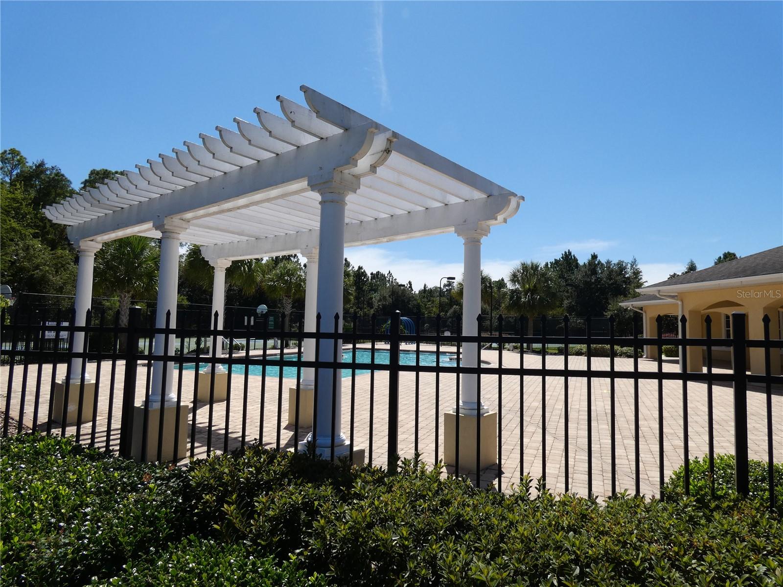 Image 33 of 38 For 2051 49th Avenue