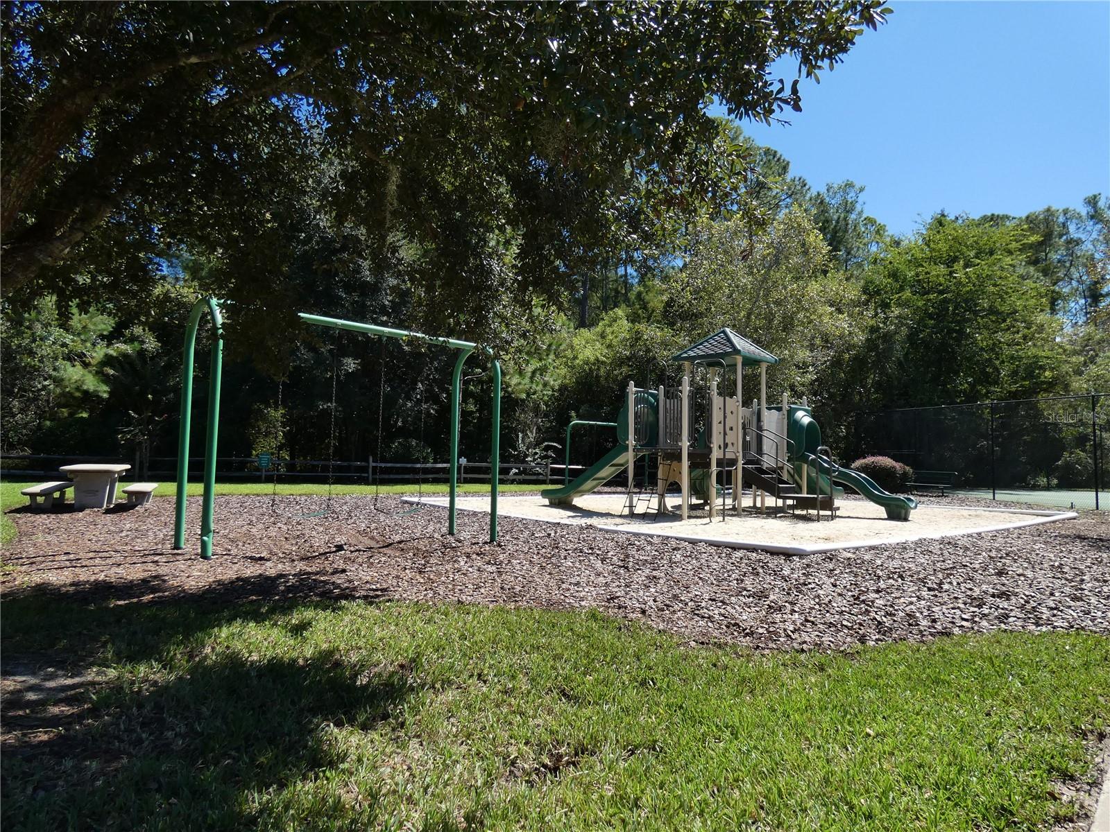 Image 35 of 38 For 2051 49th Avenue