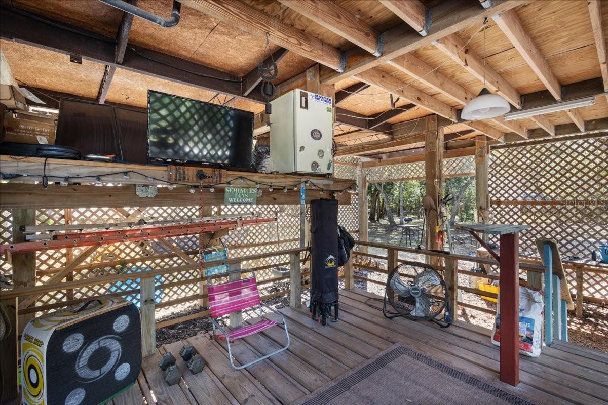 Image 20 of 39 For 7639 6th Street