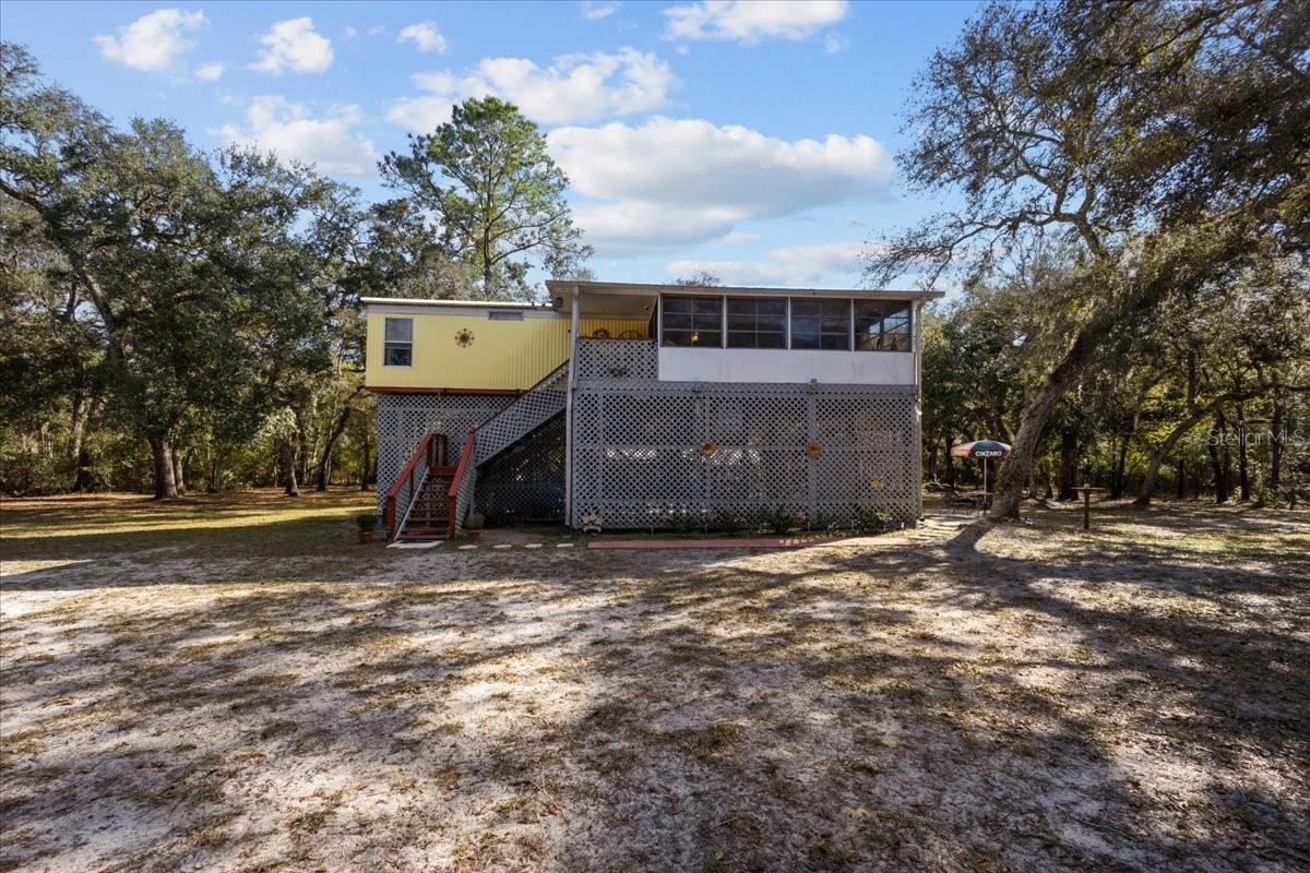 Image 23 of 39 For 7639 6th Street