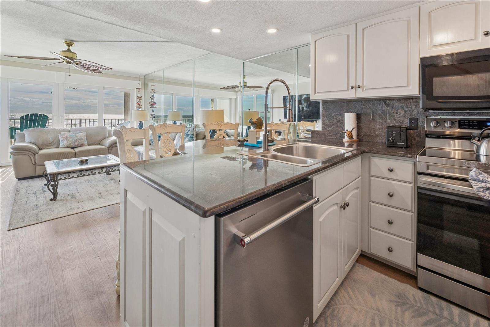 Image 33 of 59 For 7900 A1a S A214