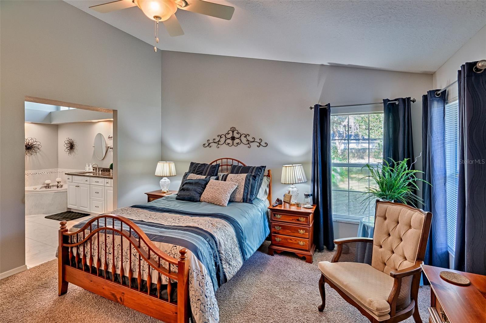 Image 17 of 39 For 19715 93rd Lane Road