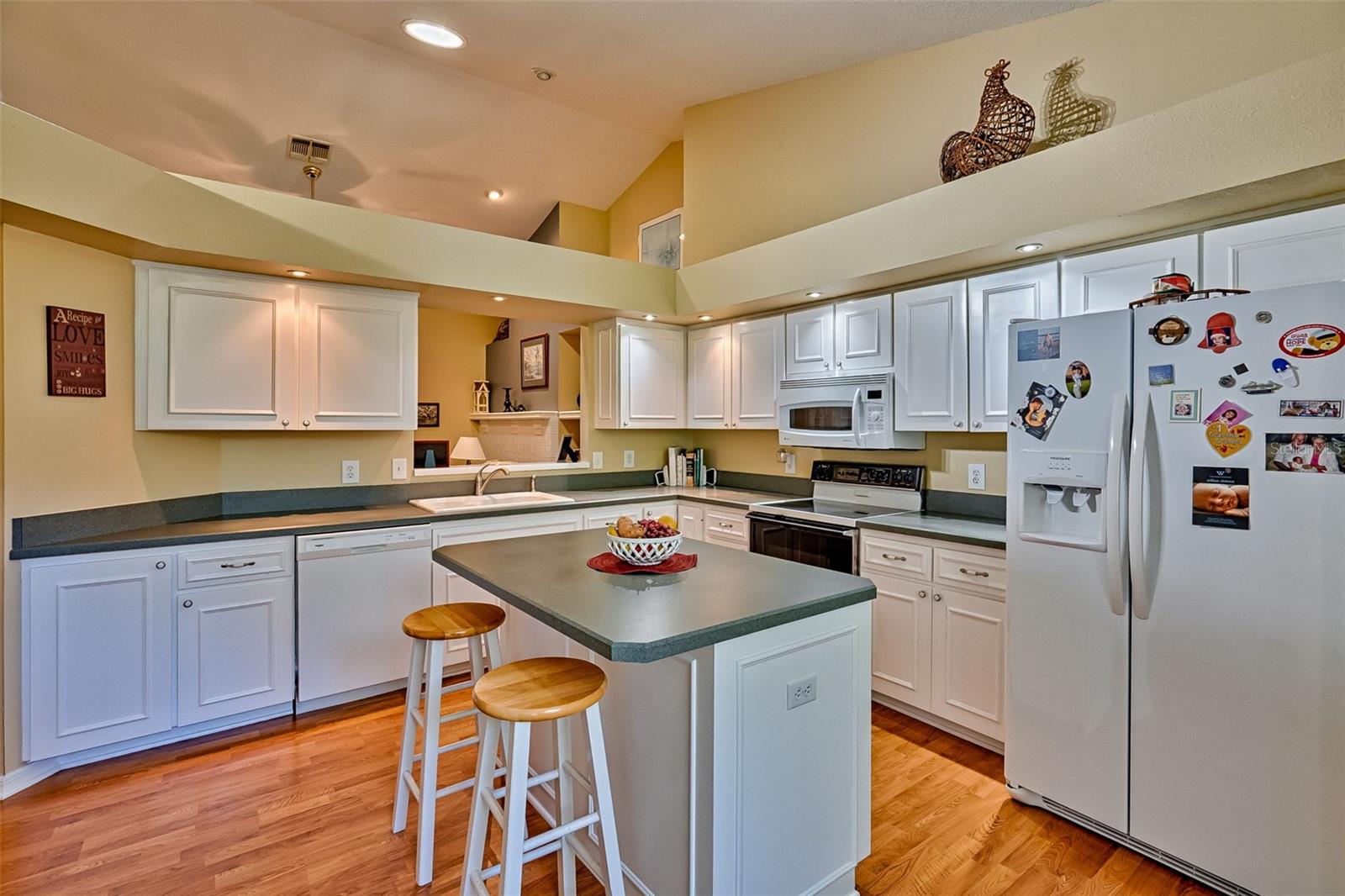 Image 8 of 39 For 19715 93rd Lane Road