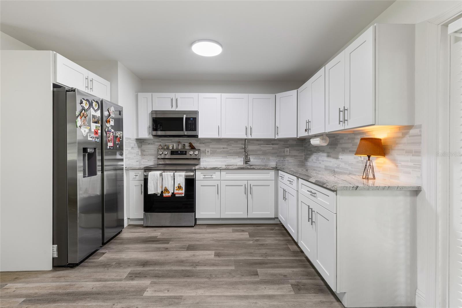 Image 11 of 23 For 13613 147th Avenue