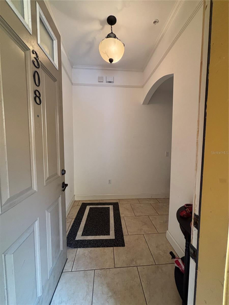 Image 7 of 9 For 325 14th Street 308