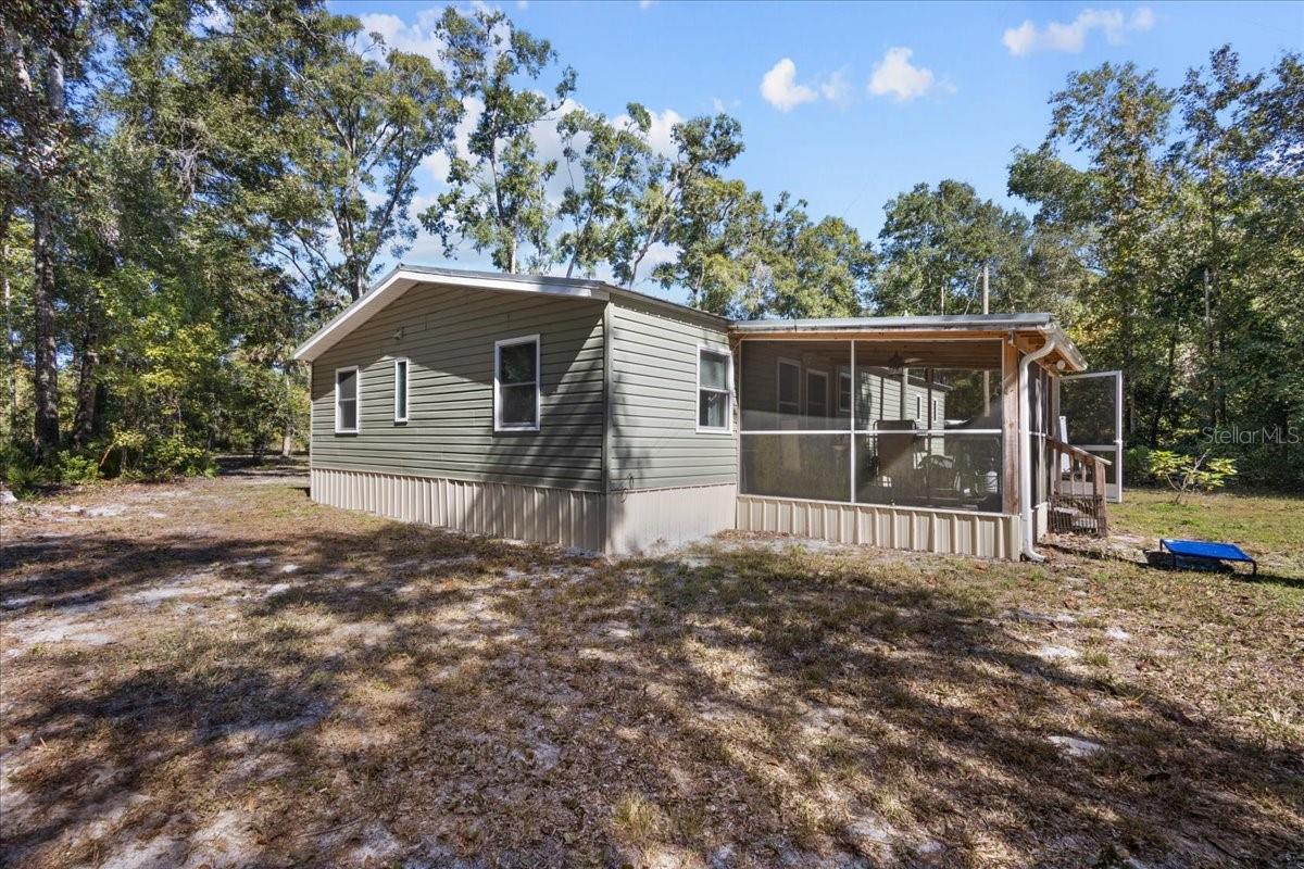 Image 21 of 36 For 1566 262nd Avenue