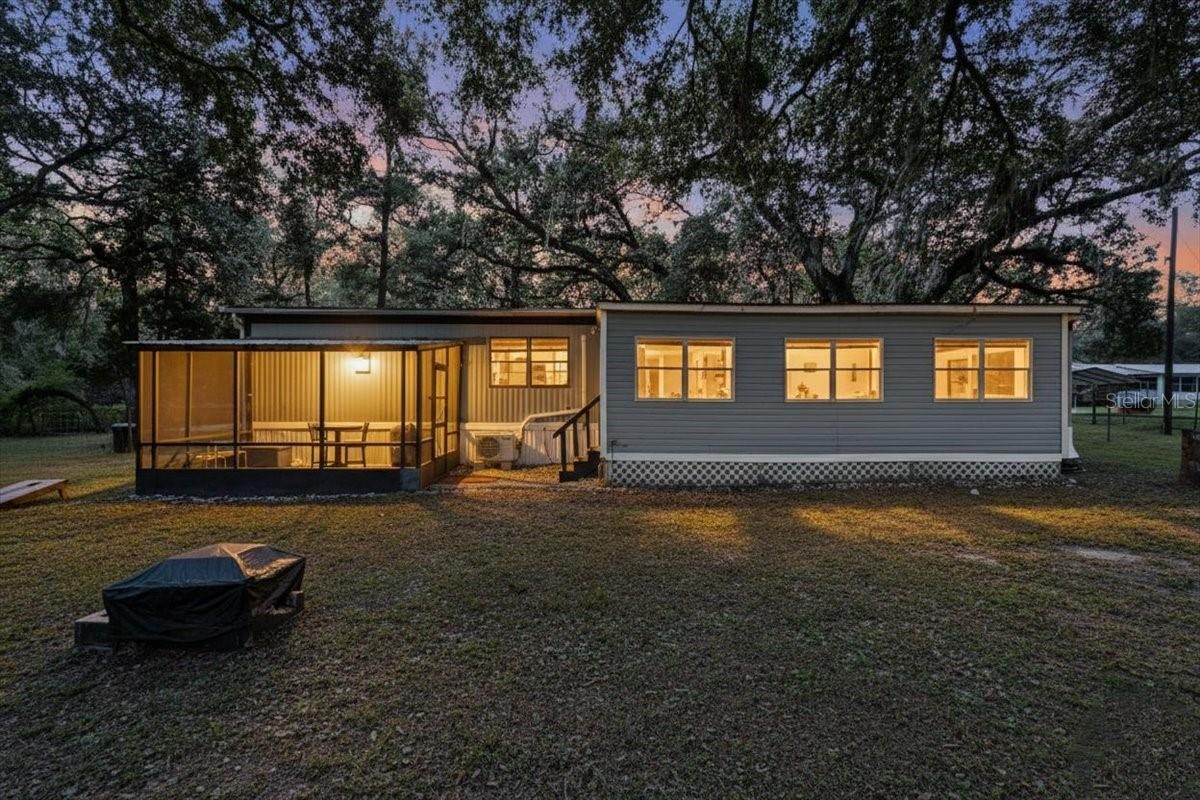 Image 20 of 41 For 966 818th Street