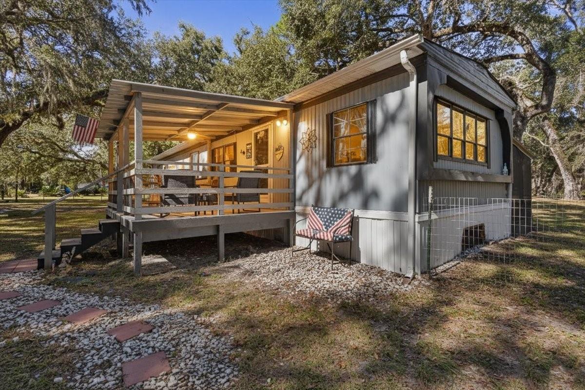 Image 22 of 41 For 966 818th Street