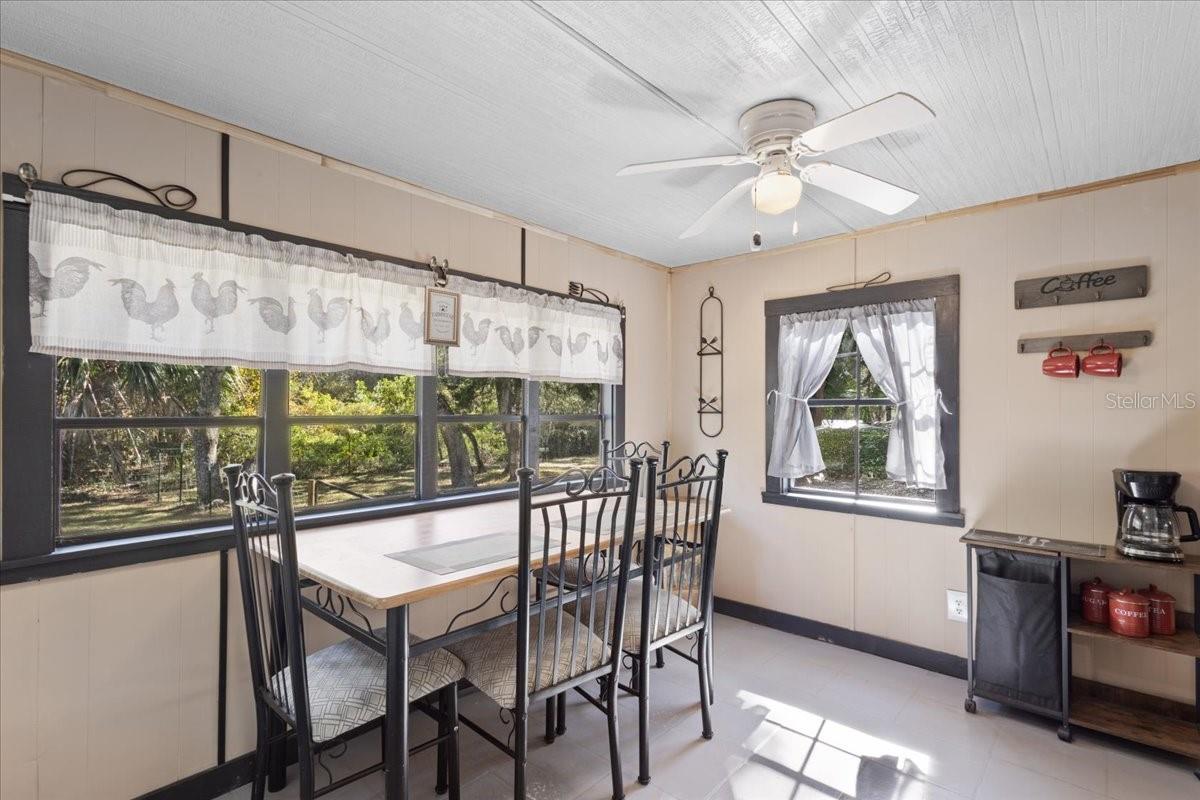 Image 5 of 41 For 966 818th Street