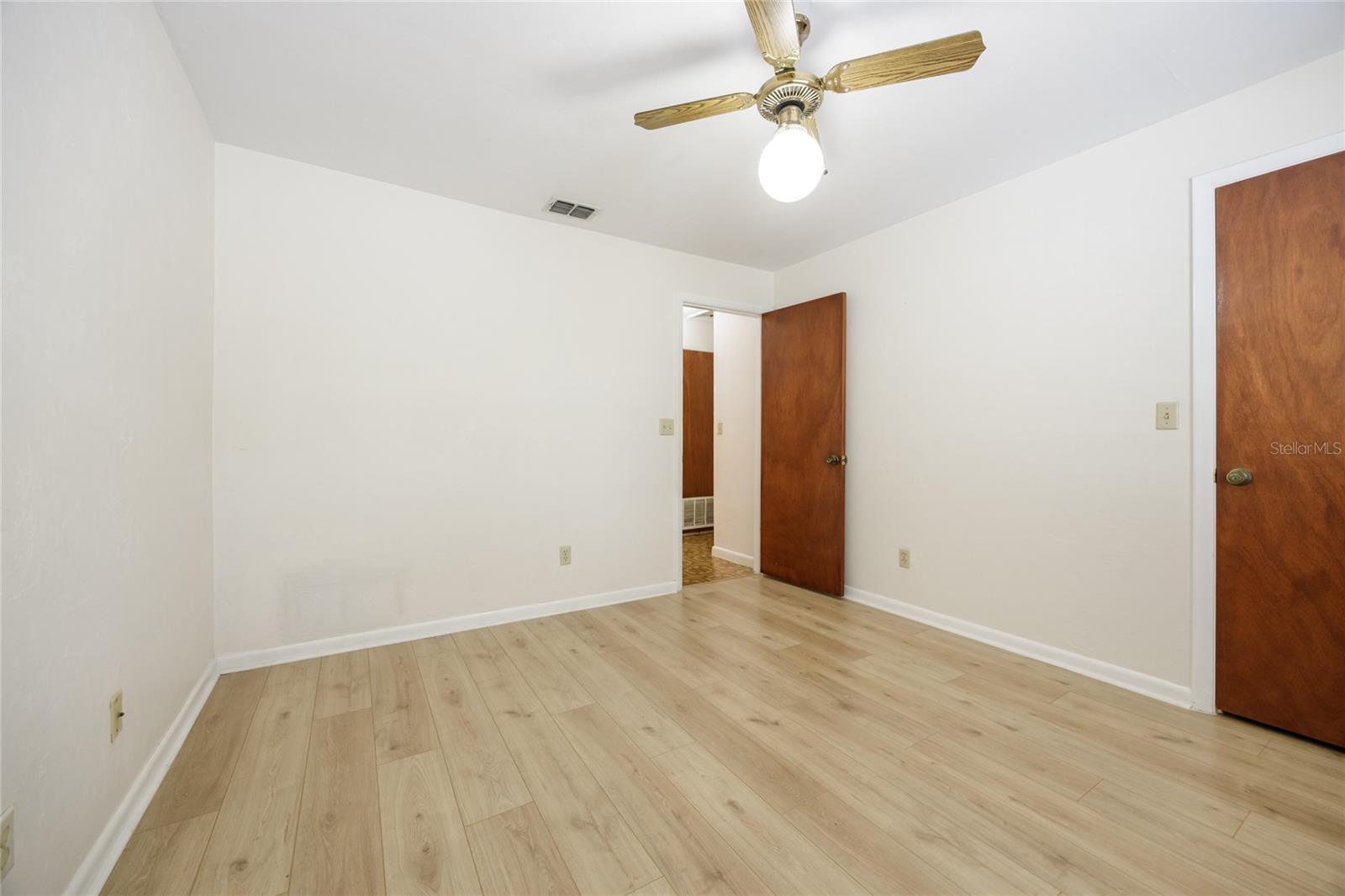Image 11 of 16 For 2635 Sw 35th Pl Apt  1001
