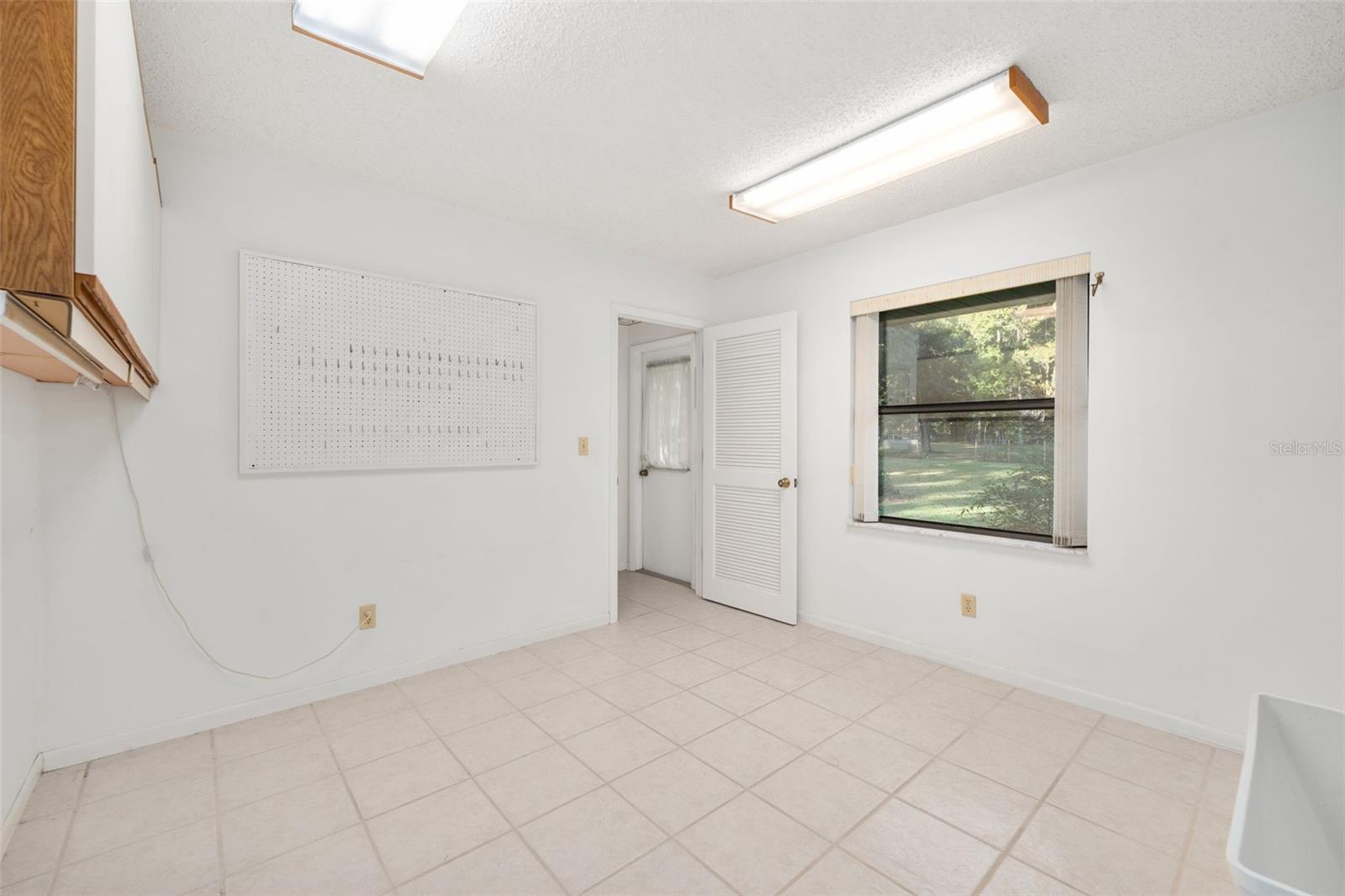 Image 19 of 46 For 11606 120th Terrace