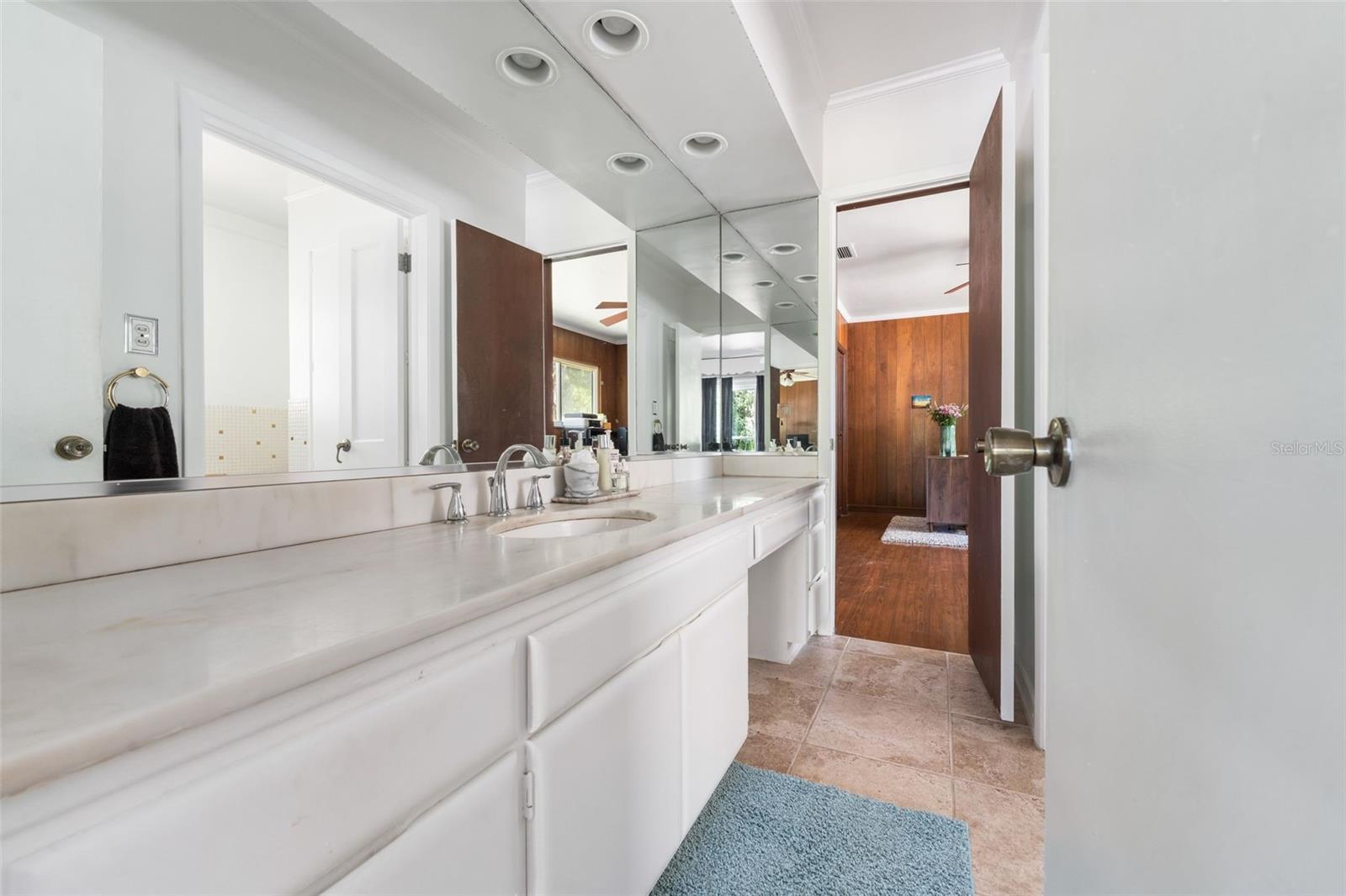 Image 32 of 50 For 1920 12th Road