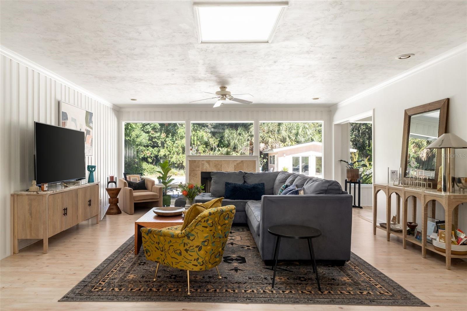 Image 4 of 50 For 1920 12th Road