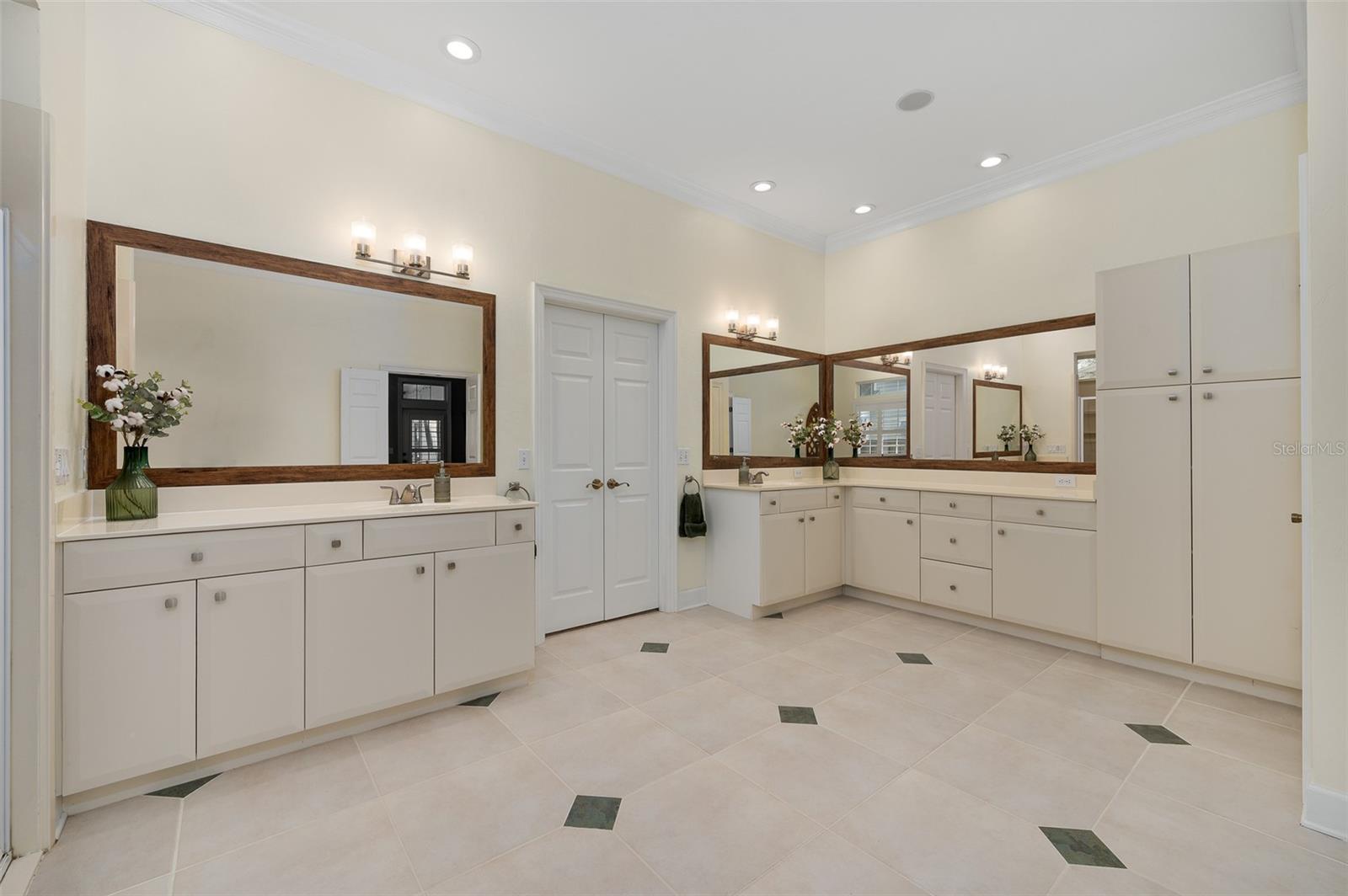 Image 26 of 40 For 13232 2nd Place