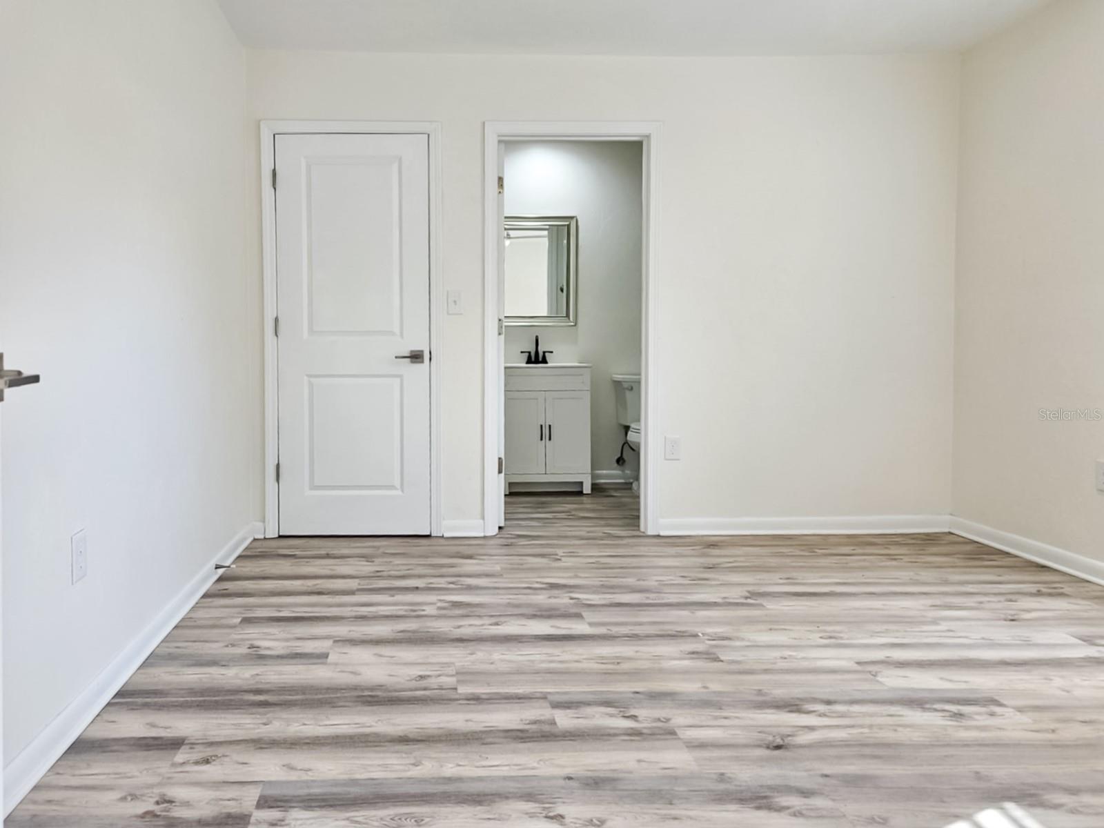 Image 14 of 34 For 518 27th Avenue