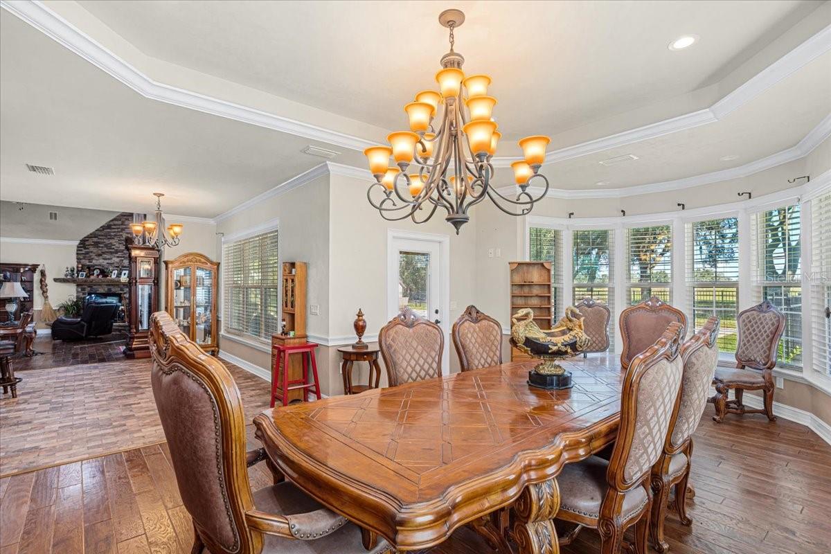 Listing photo id 31 for 4107 State Road 45