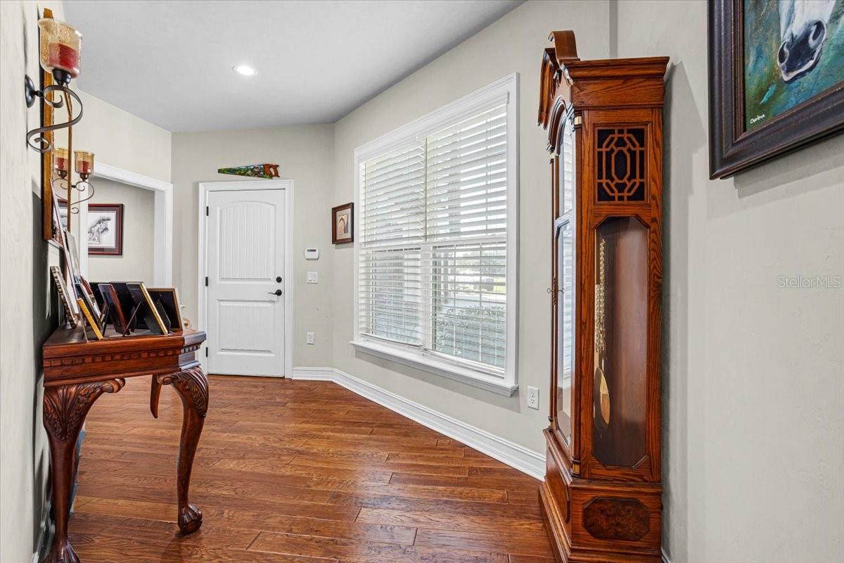 Listing photo id 36 for 4107 State Road 45