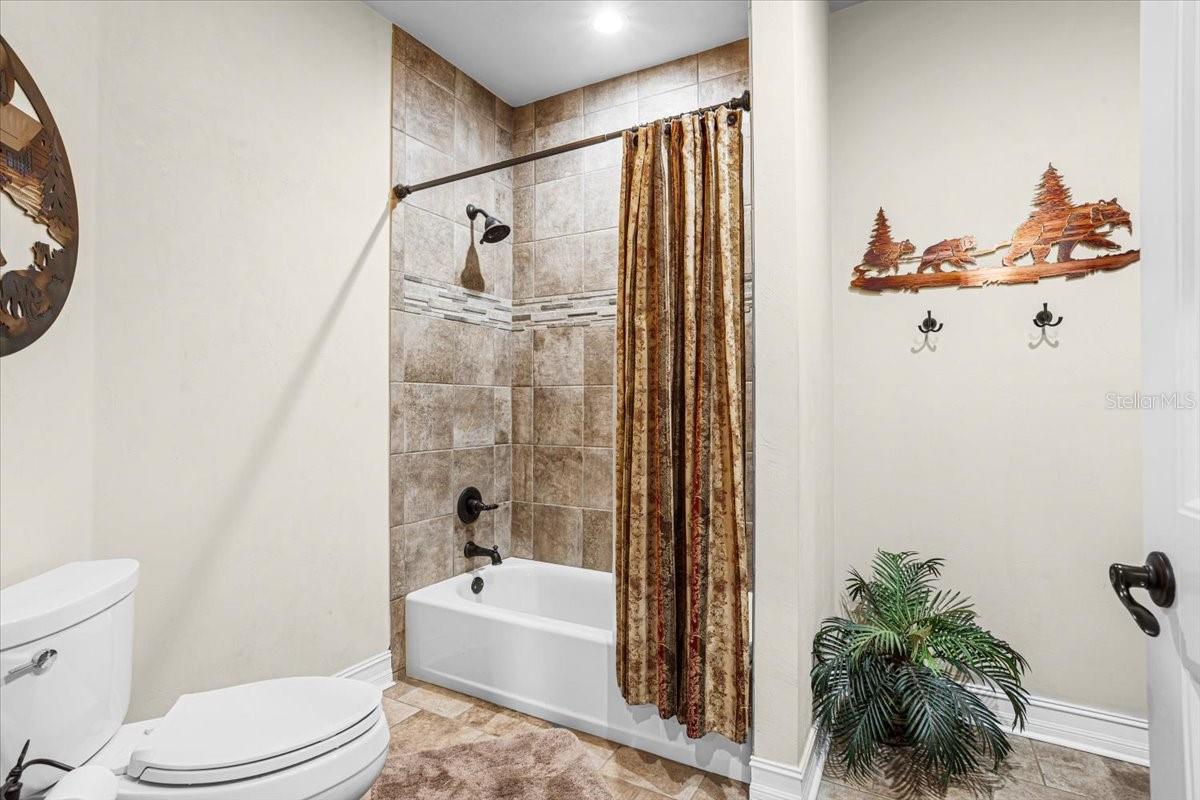 Listing photo id 39 for 4107 State Road 45