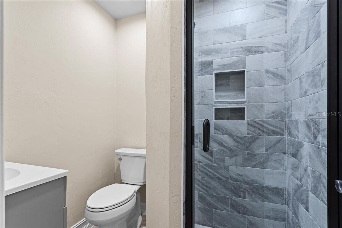 Listing photo id 46 for 4107 State Road 45