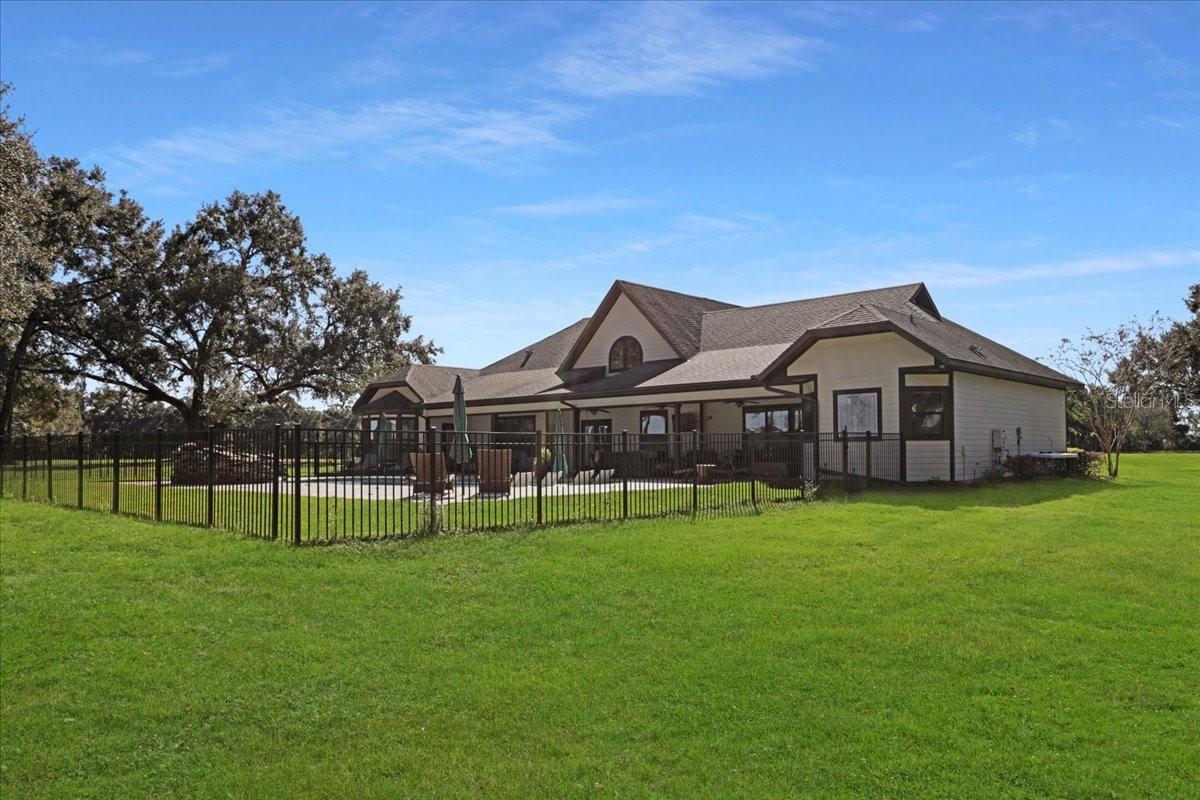 Listing photo id 61 for 4107 State Road 45