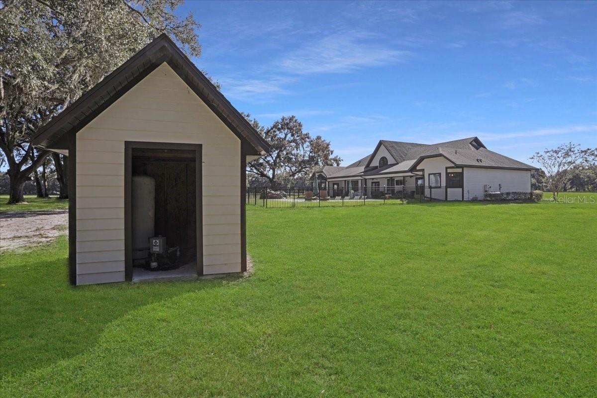 Listing photo id 62 for 4107 State Road 45