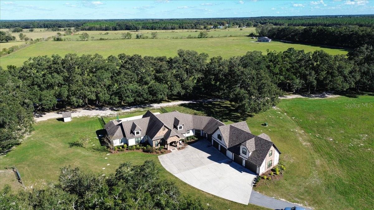 Listing photo id 69 for 4107 State Road 45