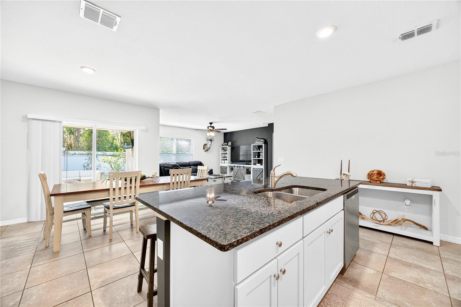 Image 8 of 33 For 290 Sandoval Drive