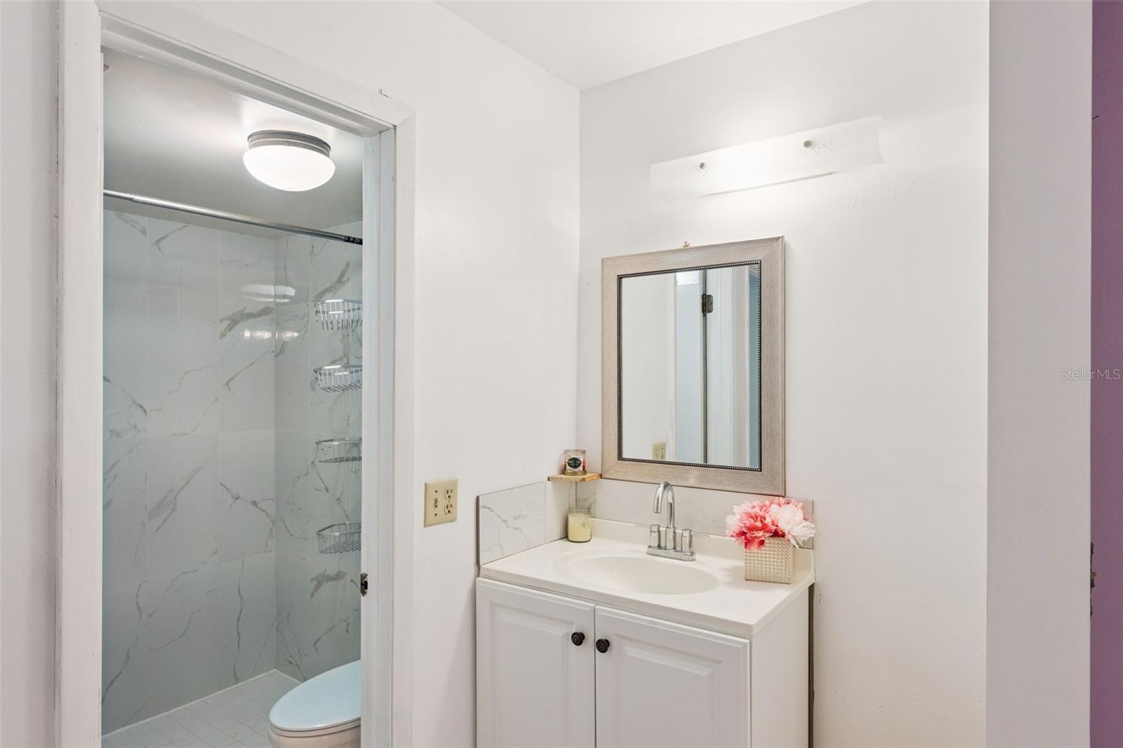 Image 13 of 33 For 404 San Leandro Drive