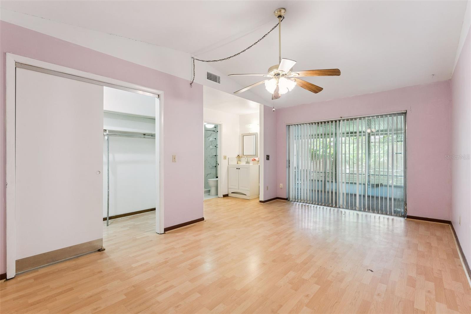 Image 15 of 33 For 404 San Leandro Drive