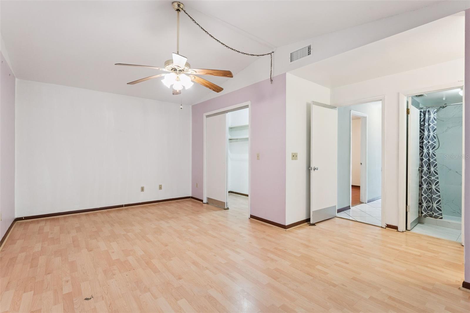 Image 16 of 33 For 404 San Leandro Drive