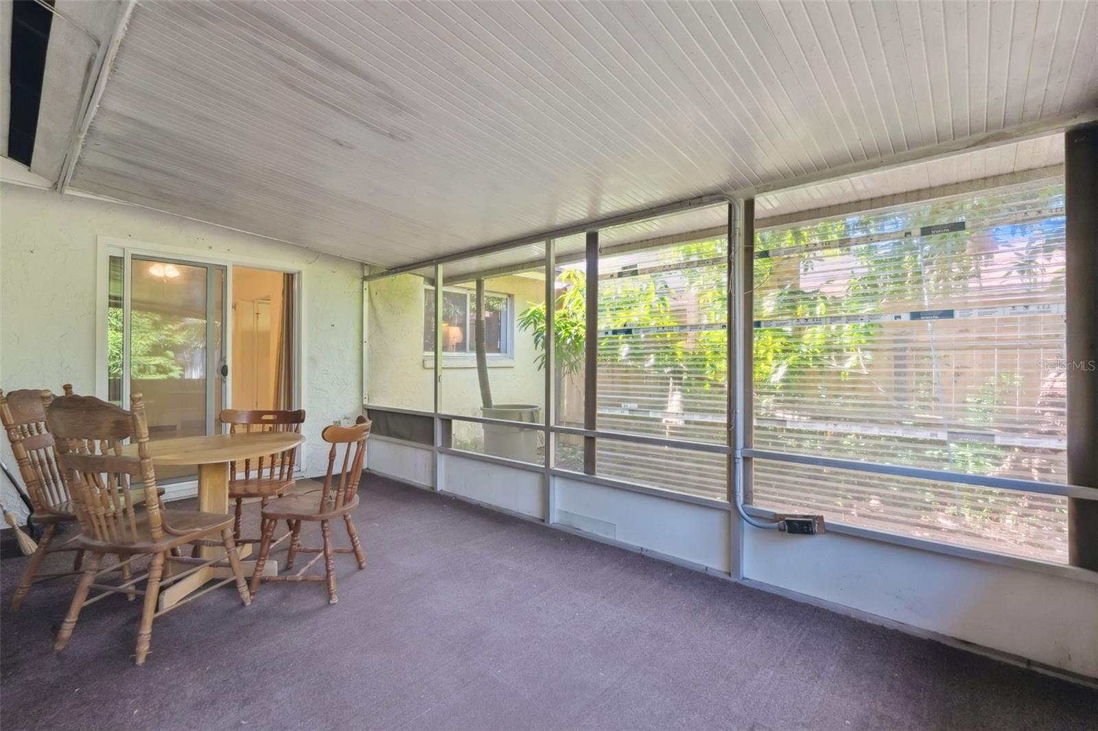 Image 21 of 33 For 404 San Leandro Drive