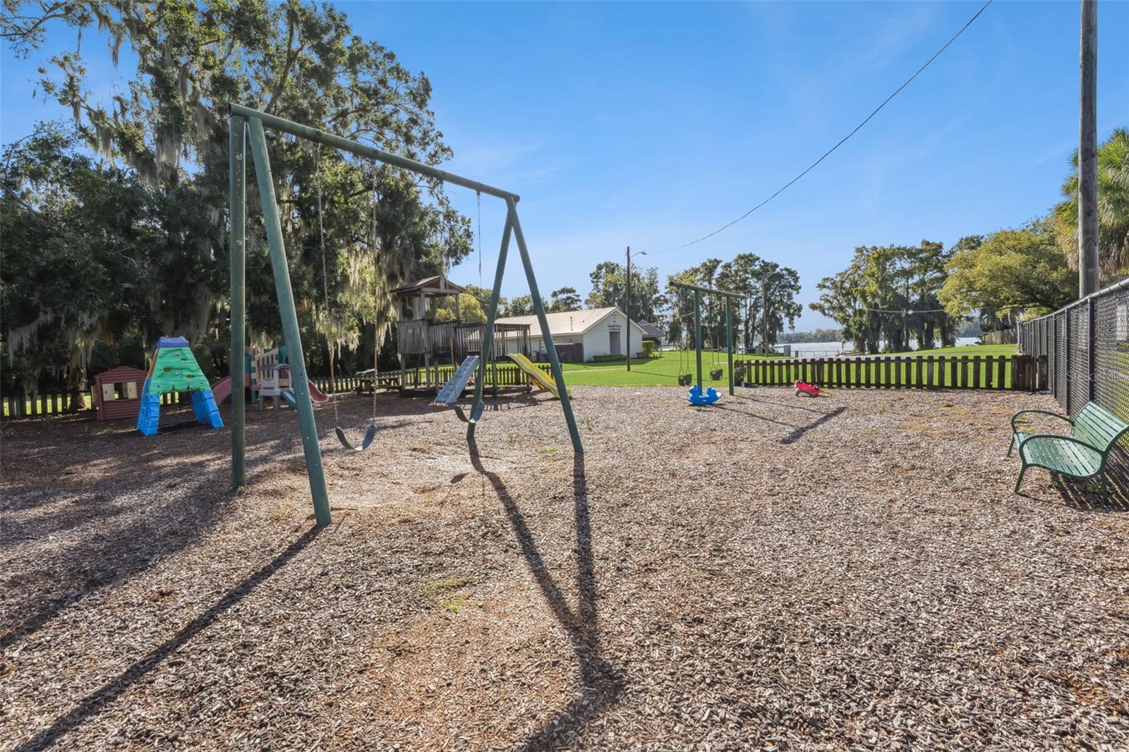 Image 26 of 33 For 404 San Leandro Drive