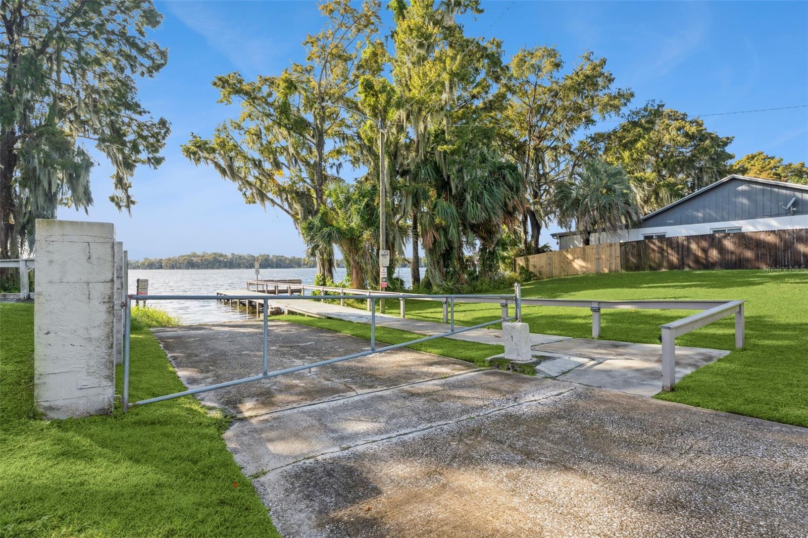 Image 30 of 33 For 404 San Leandro Drive